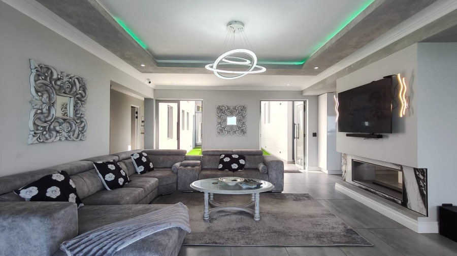 4 Bedroom Property for Sale in Pinnacle Point Golf Estate Western Cape